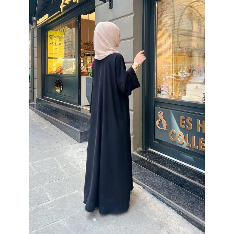 Shrug type abaya