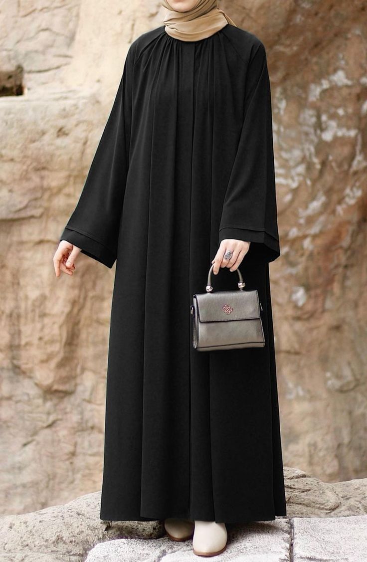 Basic Black Nida Abaya